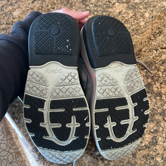 Light Pink and Gray Sneakers - Picture 9 of 9